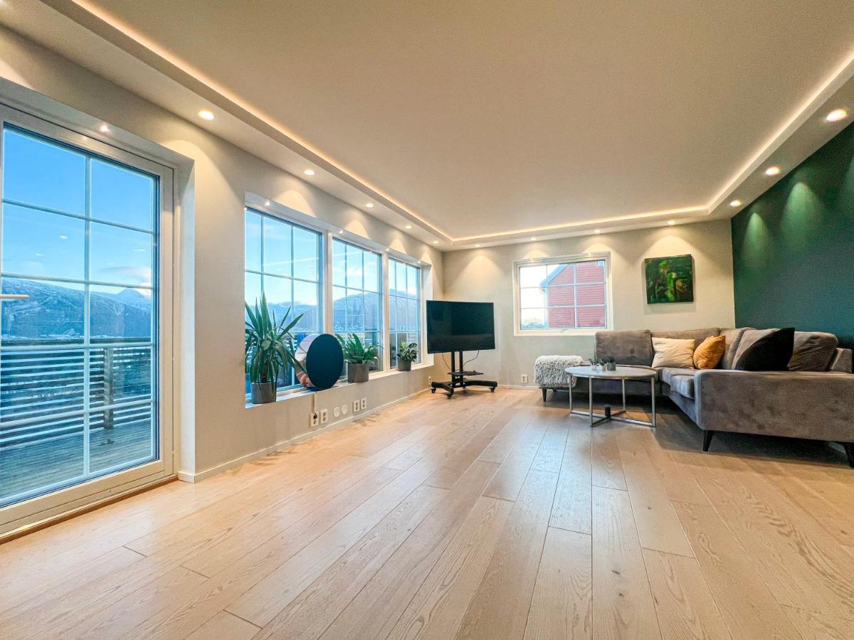 ترومسو Penthouse Apartment With Amazing View. المظهر الخارجي الصورة
